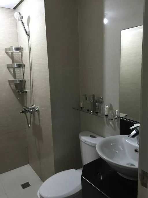 Condotel At 150 Newport Blvd. Near Naia T3 W/ Wifi Manila