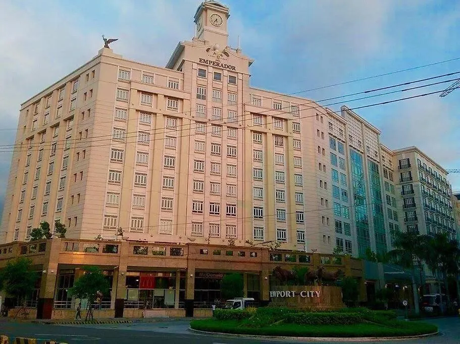 Condotel At 150 Newport Blvd. Near Naia T3 W/ Wifi Manila Apartment