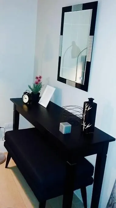 Condotel At 150 Newport Blvd. Near Naia T3 W/ Wifi Manila Apartment