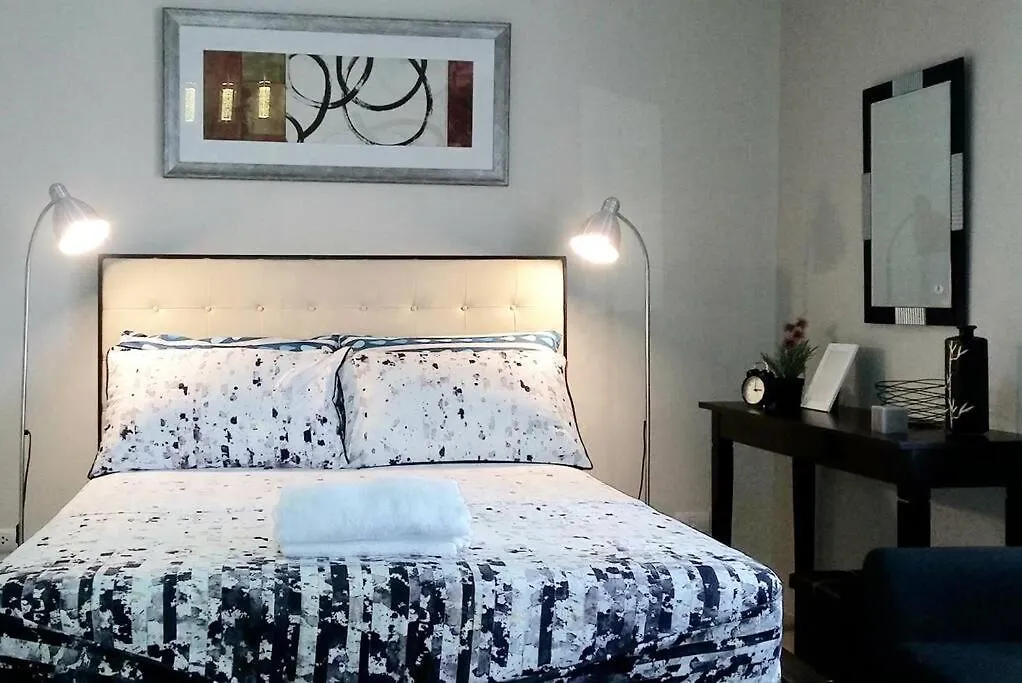 Condotel At 150 Newport Blvd. Near Naia T3 W/ Wifi Manila Philippines