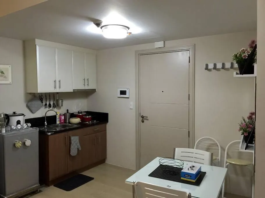 Condotel At 150 Newport Blvd. Near Naia T3 W/ Wifi Manila