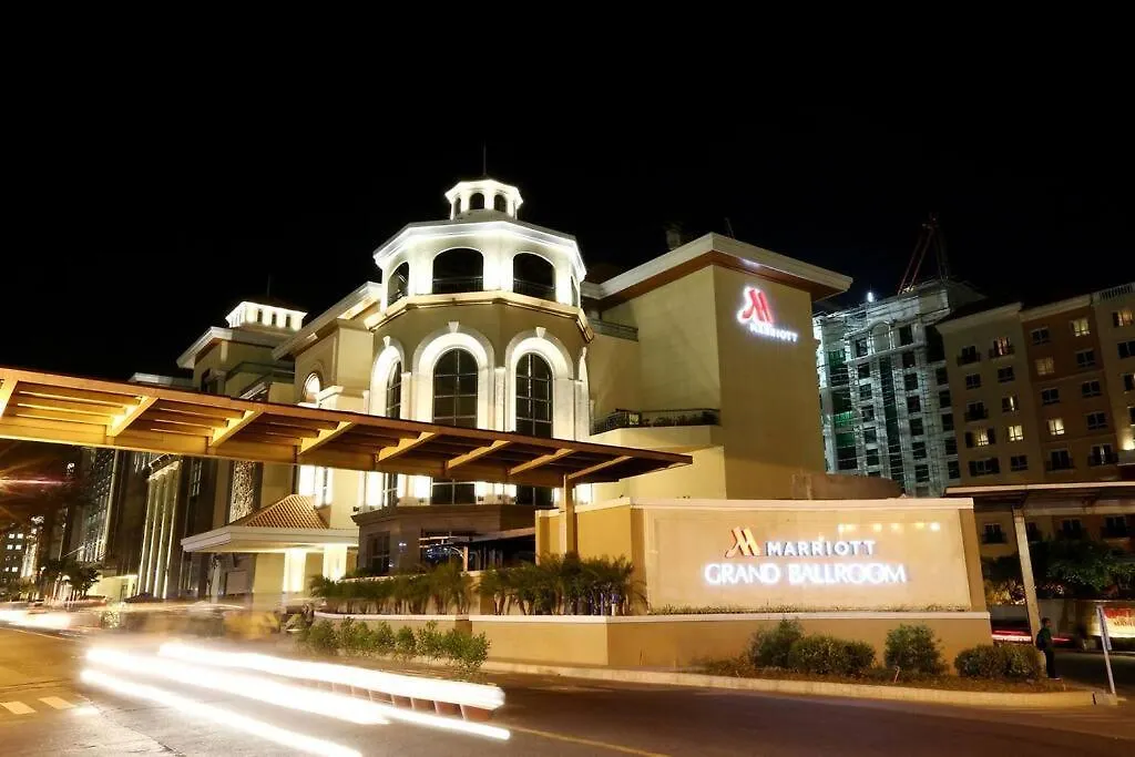Condotel At 150 Newport Blvd. Near Naia T3 W/ Wifi Manille Appartement